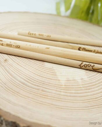 Crayons papier personnalisés mariage