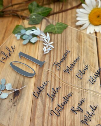 Plan de table en plexi pour mariage