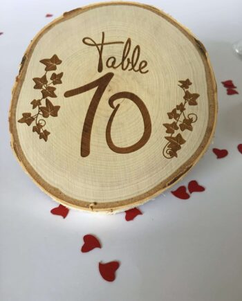 Marque table rondin gravé