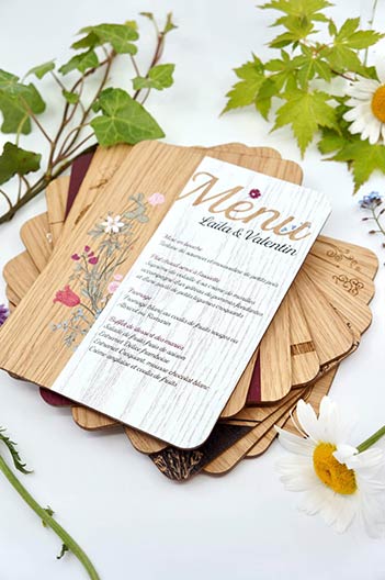 Menu en bois pour mariage