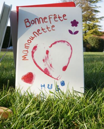 carnet Bonne fête maman personnalisé avec dessin enfant