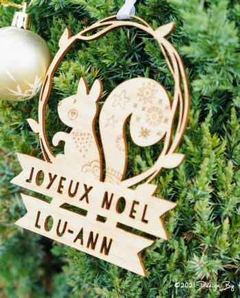 l'écureuil, la boule de Noël personnalisée avec prénom
