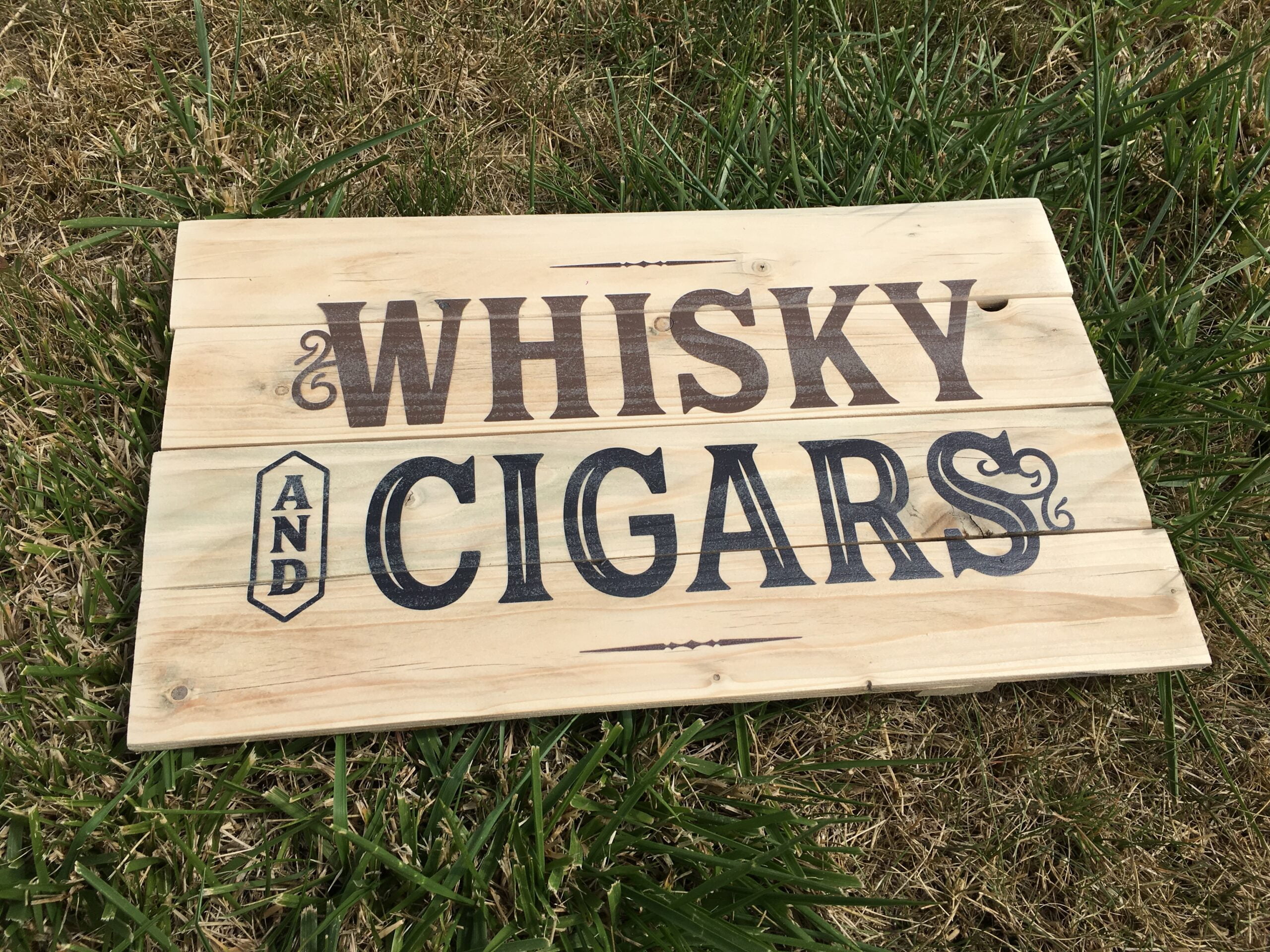 panneau whisky & cigars