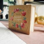 livre d'or avec couronne de coquelicots