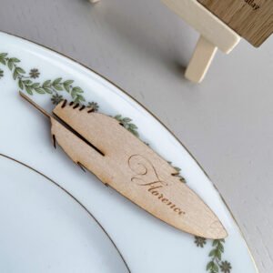 Marque place plume en bois