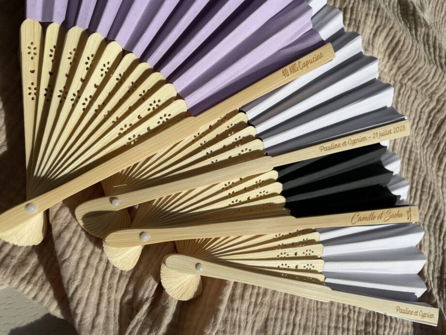 KOLOWKO Eventails pliants personnalisés avec Photo, éventails pliants personnalisés pour fêtes, Spectacles, salles de Mariage, Cadeaux d' anniversaire, éventails pliants décoratifs KOLOWKO Eventails pliants personnalisés avec Photo, éventails pliants personnalisés pour fêtes, Spectacles, salles de Mariage, Cadeaux d' anniversaire, éventails pliants décoratifs