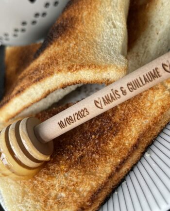 cuillère à miel en bois personnalisée cadeau original et gourmand